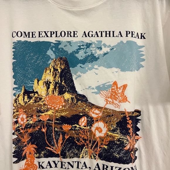 T shirt - Picture 2 of 3